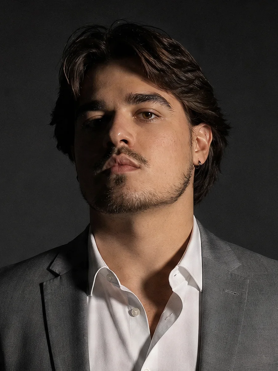 Retrato de Felipe Furmann, arquiteto e sócio